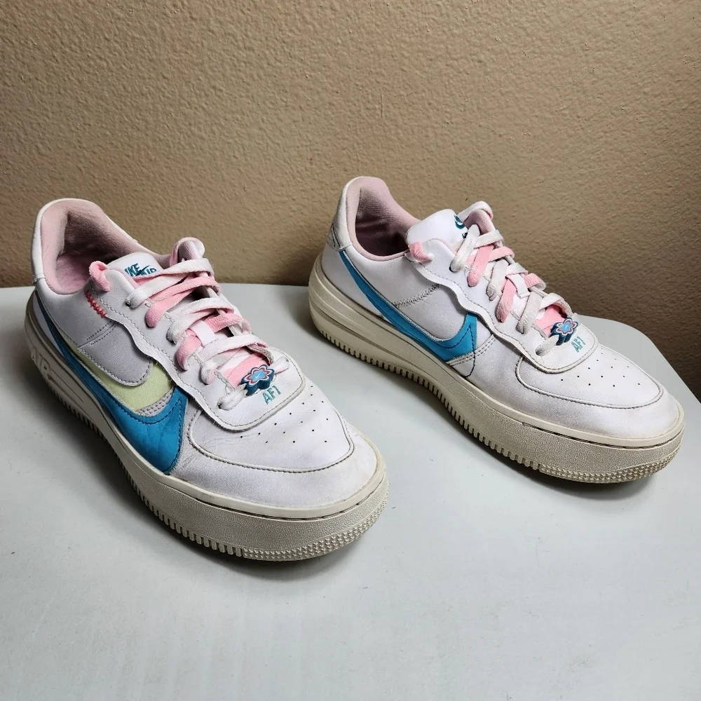 Nike Womens |11| AF1 PLT.AF.ORM White/Pastel/DZ5197-100